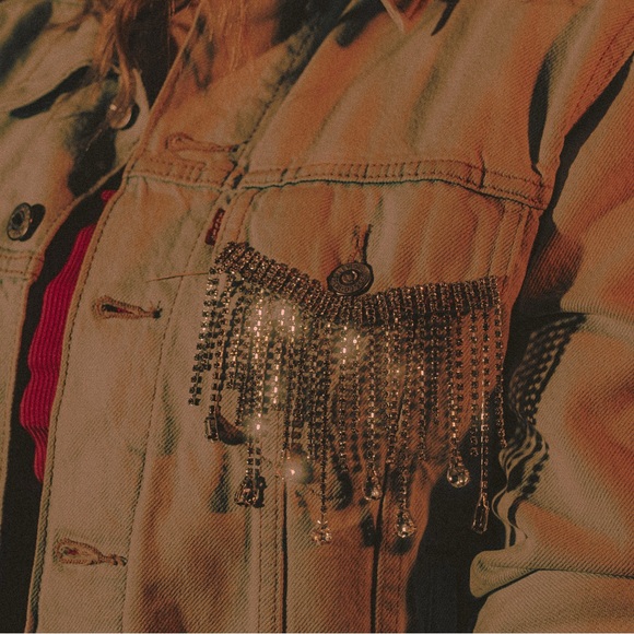 Meet your Posher, Laura - Picture 2 of 2